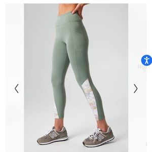 Tuckernuck Meadow Green Leggings
